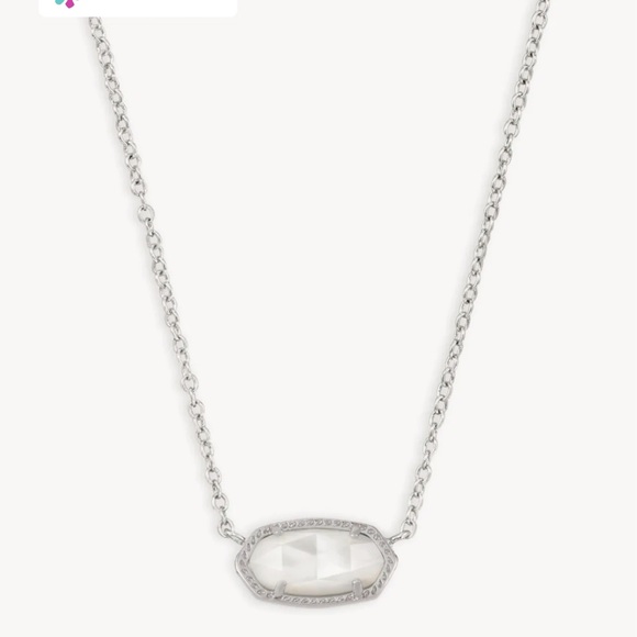 Kendra Scott Jewelry - Kendra Scott Elisa silver pendant necklace